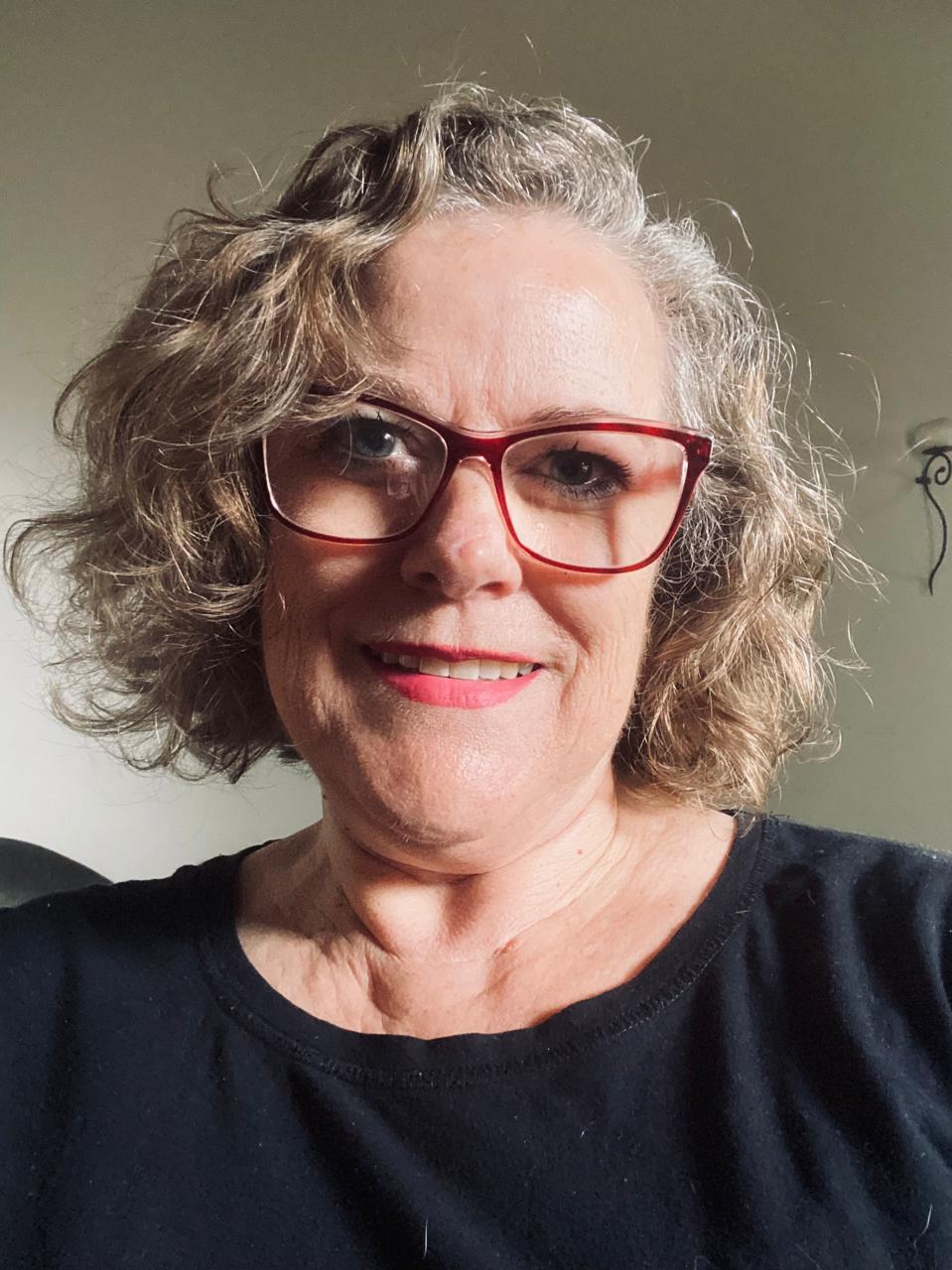 Viv, the in-home pet sitter in Gauteng, smiling
